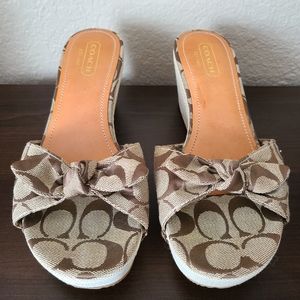 Coach Lorah Signature Sandals size 8